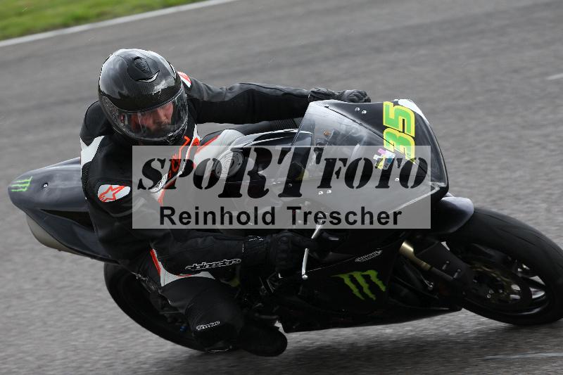 /Archiv-2022/13 25.04.2022 Plüss Moto Sport ADR/Einsteiger/350
